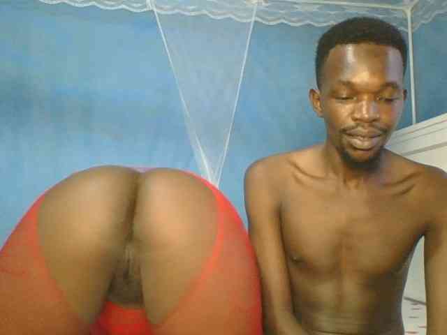 Shadia45 webcam