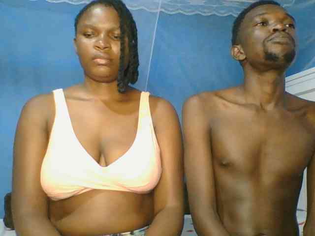 Shadia45 webcam