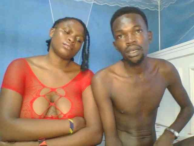 Shadia45 webcam