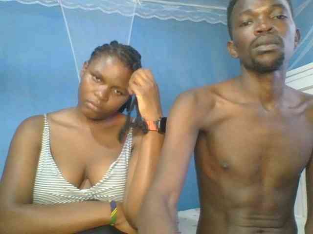 Shadia45 webcam
