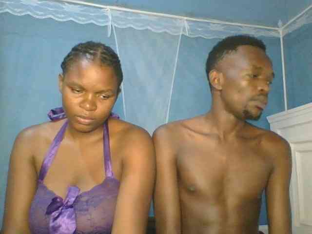 Shadia45 webcam