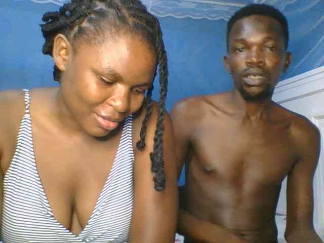 Shadia45 webcam