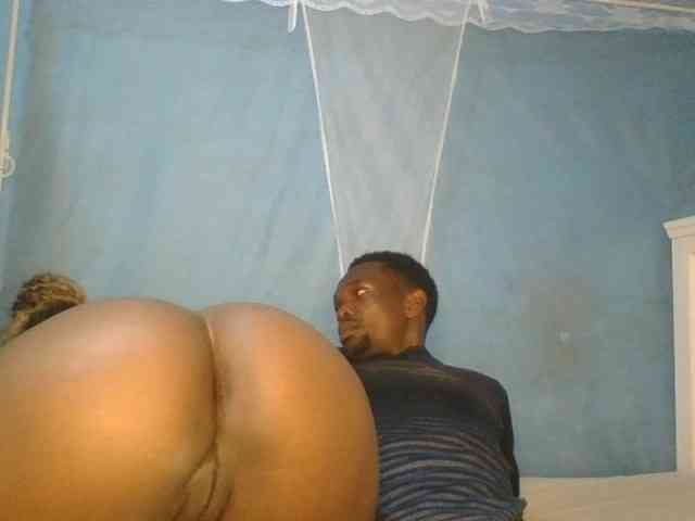 Shadia45 webcam