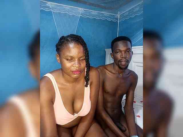Shadia45 webcam