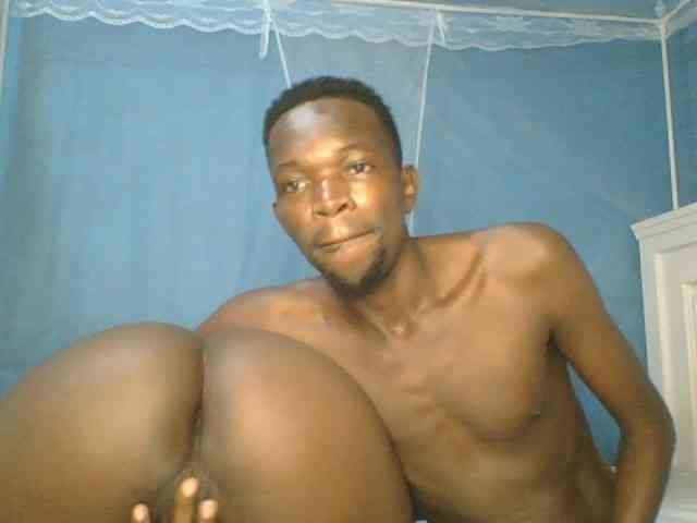 Shadia45 webcam