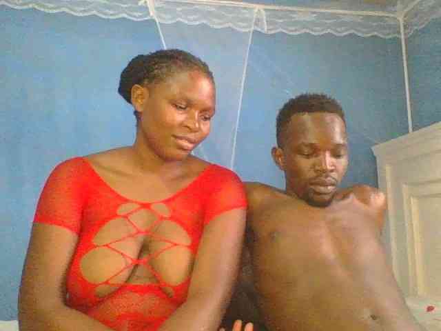 Shadia45 webcam