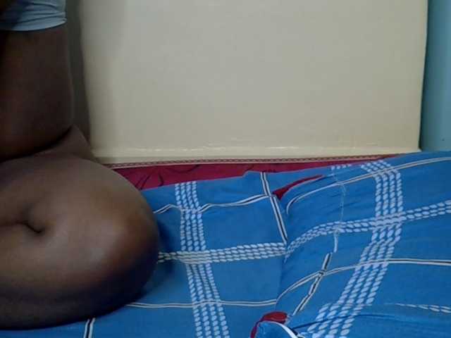 Queen-venny live cam on BongaCams