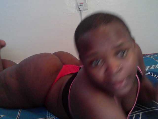Queen-venny live cam on BongaCams