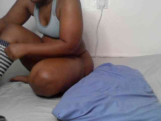 Queen-venny webcam