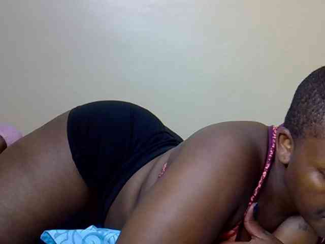 Queen-venny webcam