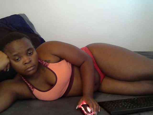 Queen-venny webcam