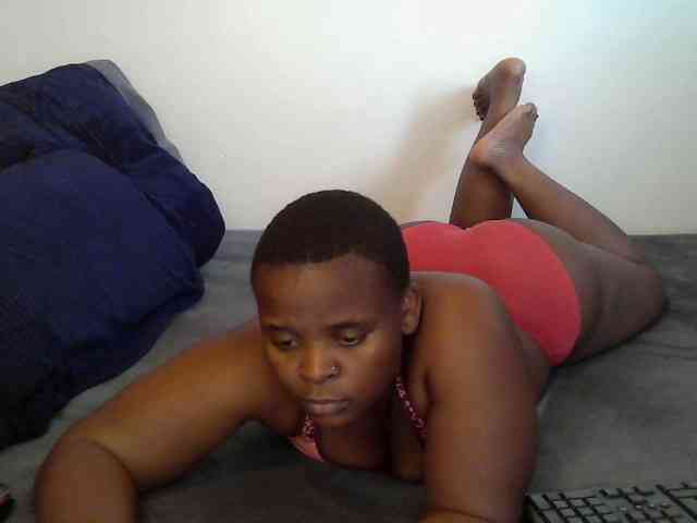 Queen-venny webcam