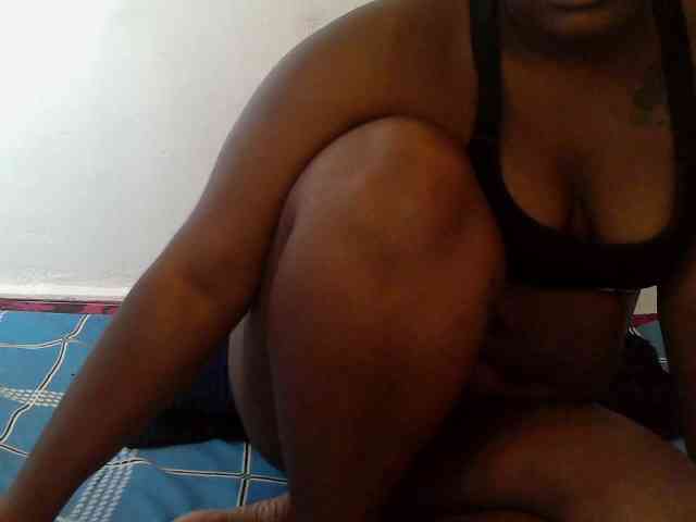 Queen-venny webcam