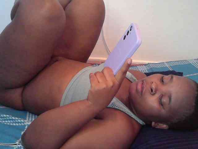 Queen-venny webcam