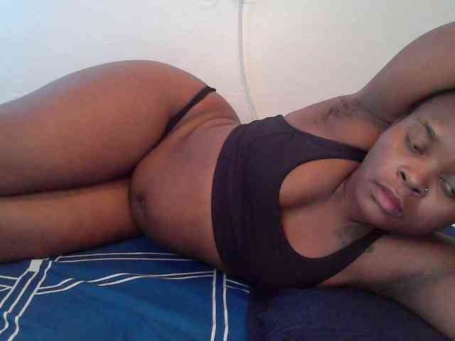 Queen-venny webcam