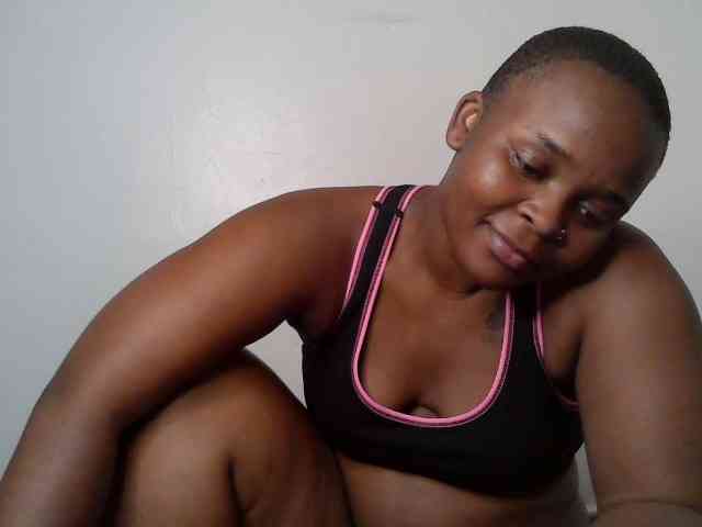 Queen-venny webcam