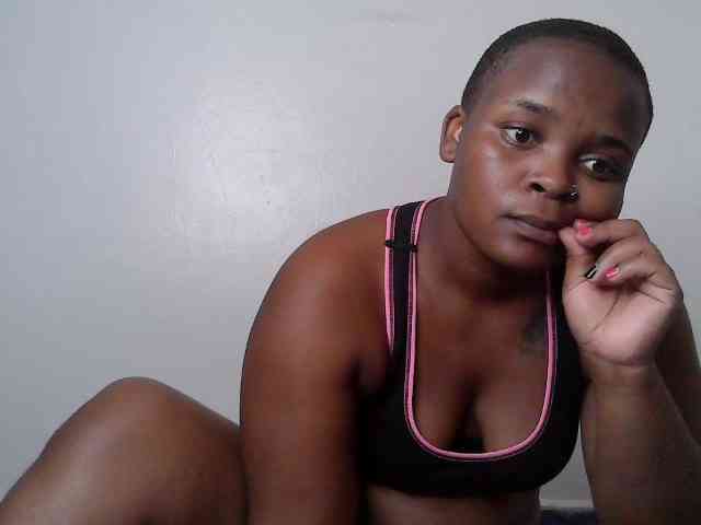 Queen-venny webcam
