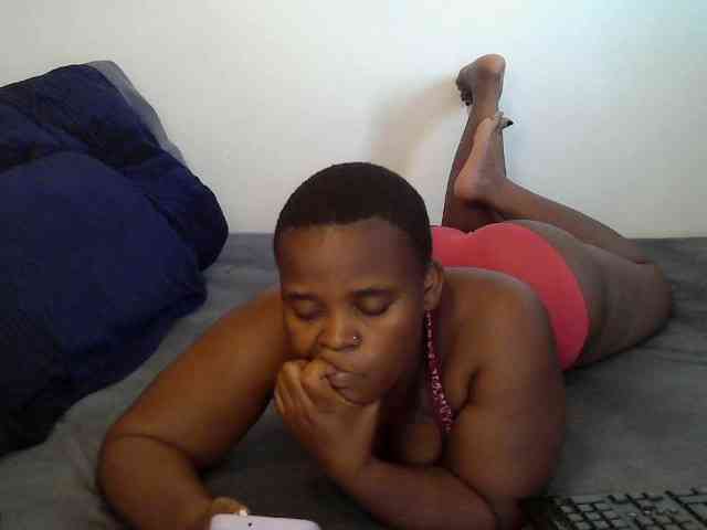 Queen-venny webcam