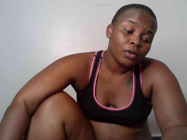 Queen-venny webcam