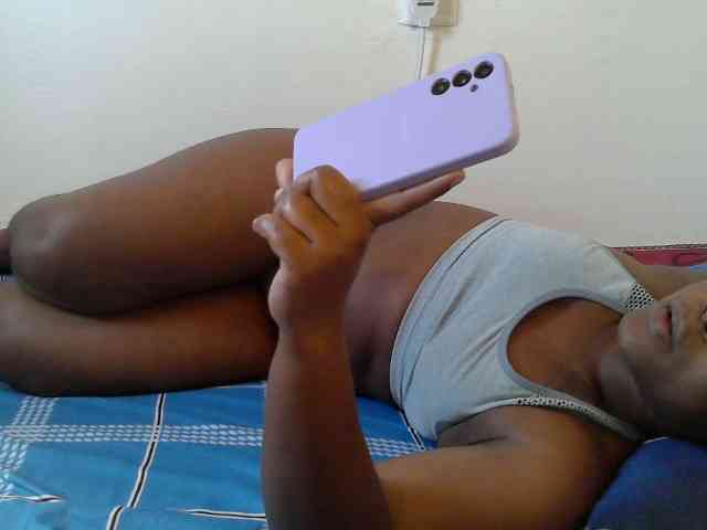 Queen-venny webcam