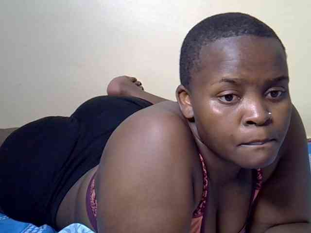 Queen-venny webcam