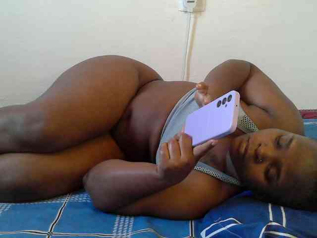 Queen-venny webcam