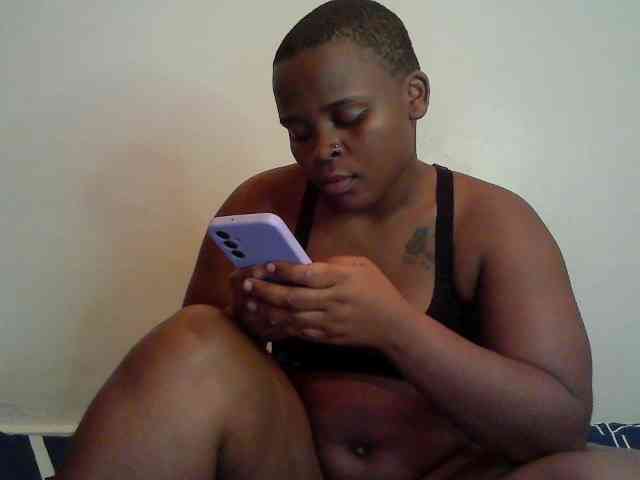 Queen-venny webcam