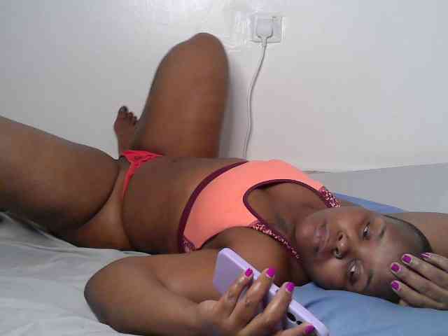 Queen-venny webcam