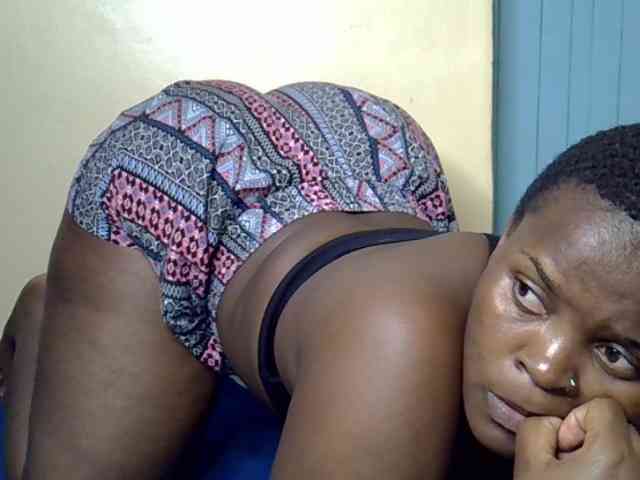 Queen-venny webcam