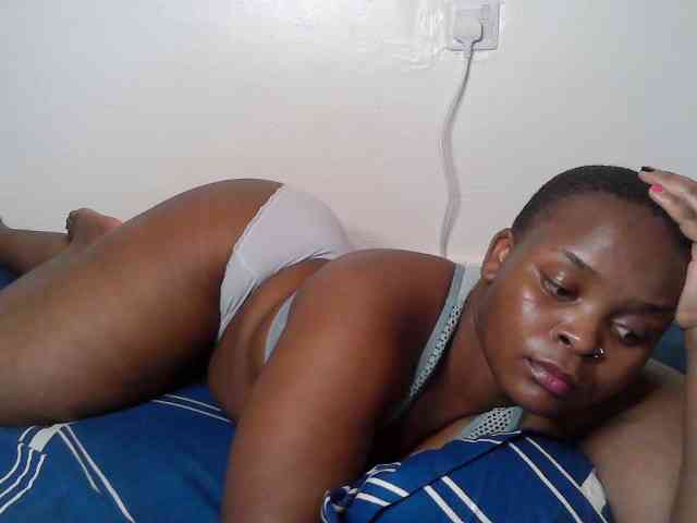 Queen-venny webcam