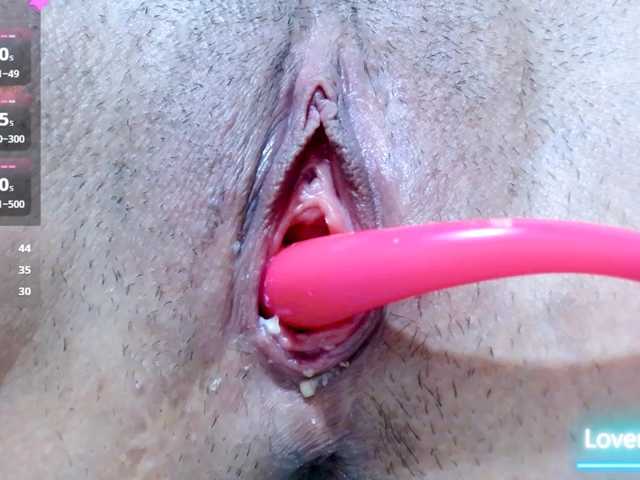 carolinasquirt18 live cam on BongaCams