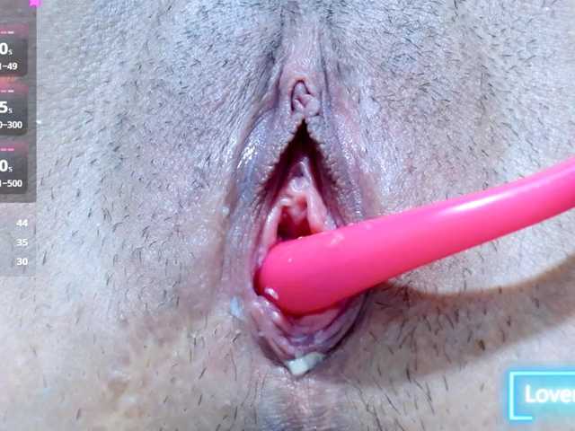 carolinasquirt18 live cam preview