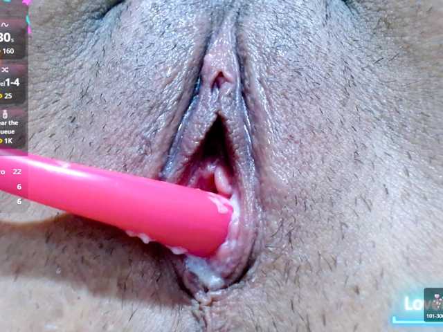 carolinasquirt18 live cam on BongaCams
