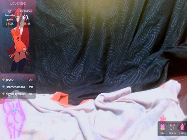 carolinasquirt18's BongaCams show and profile