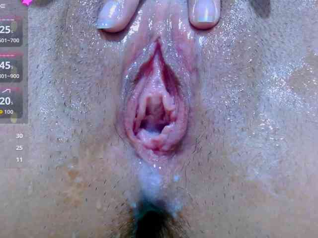carolinasquirt18 webcam