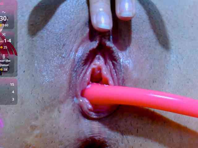 carolinasquirt18 webcam