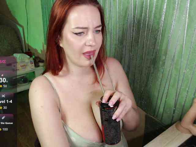 missEllaElla webcam