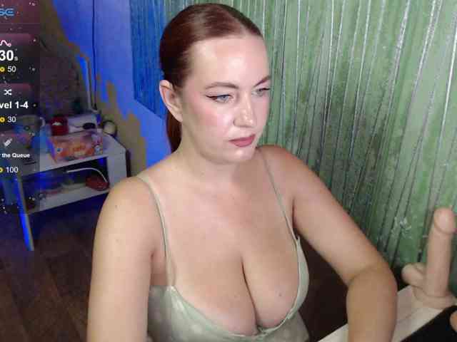 missEllaElla webcam