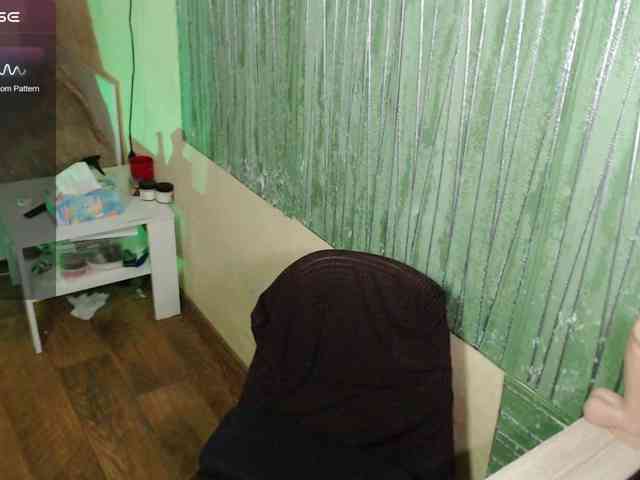 missEllaElla webcam