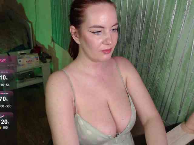 missEllaElla webcam