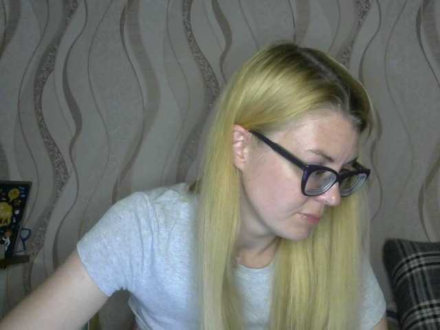 Kitty-Love27 live cam on BongaCams