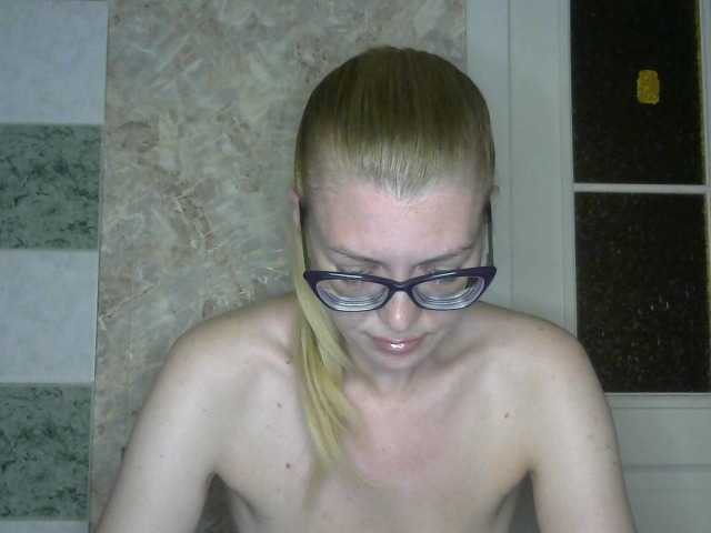 Kitty-Love27 live cam on BongaCams