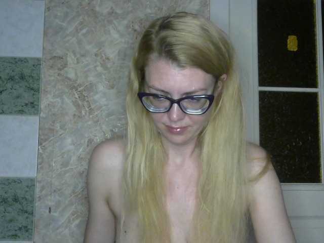 Kitty-Love27 live cam on BongaCams