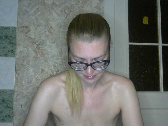 Kitty-Love27 live cam on BongaCams