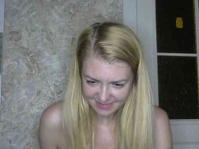 Kitty-Love27 bongacams