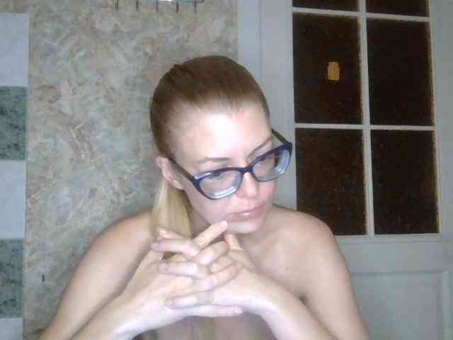 Kitty-Love27 webcam