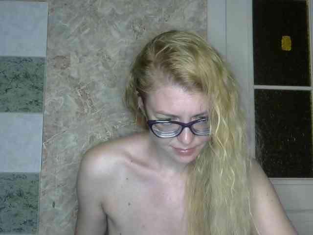 Kitty-Love27 webcam