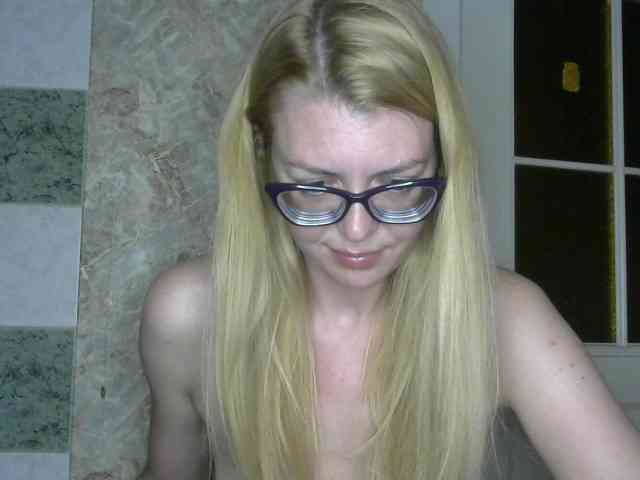 Kitty-Love27 webcam
