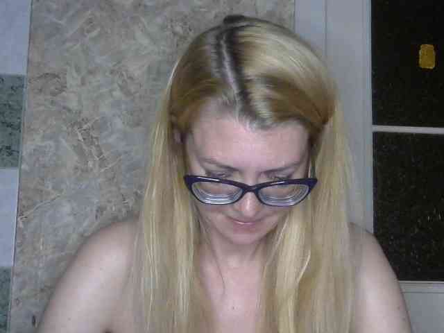 Kitty-Love27 webcam