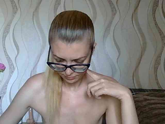 Kitty-Love27 webcam